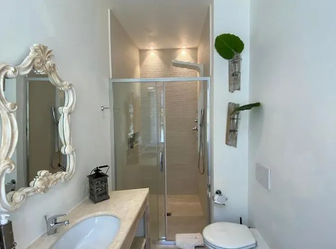 In Centro Unique Guest house 4*