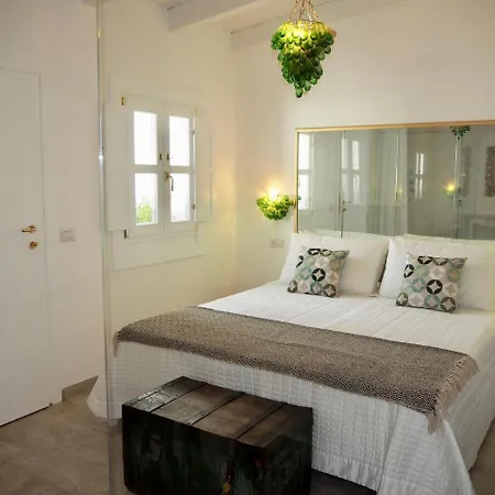 In Centro Unique Guest house 4*
